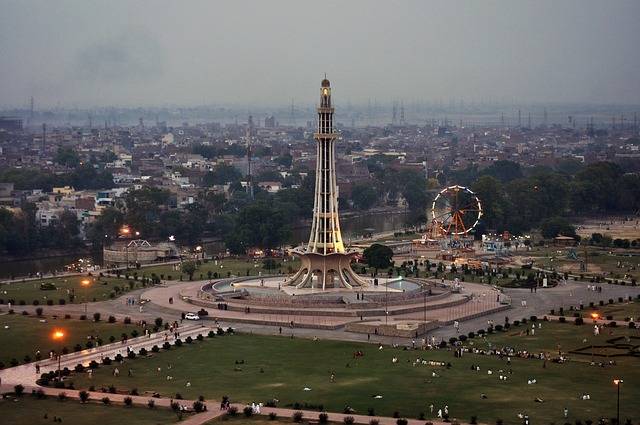 Top Areas To Buy Apartment in Lahore.